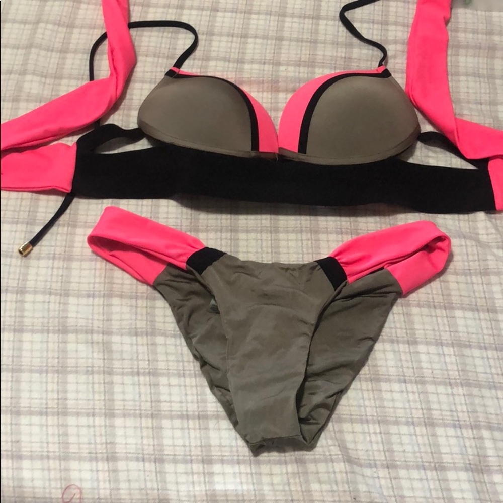 Beach Bunny Swimwear !!!